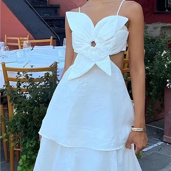 White long dress - Picture 4 of 4